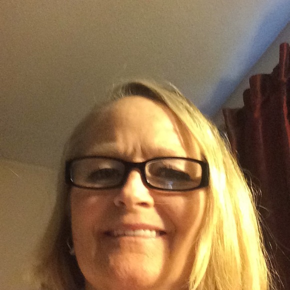 Meet your Posher, Charlotte - Picture 3 of 4